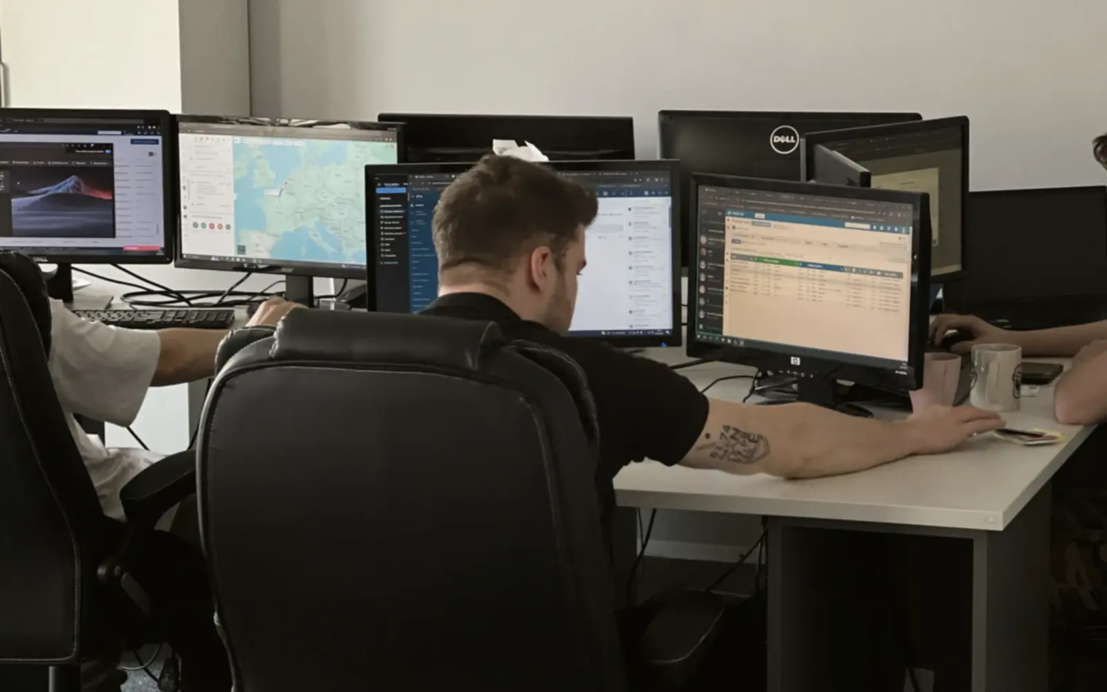 The forwarding team that takes and plans orders.
